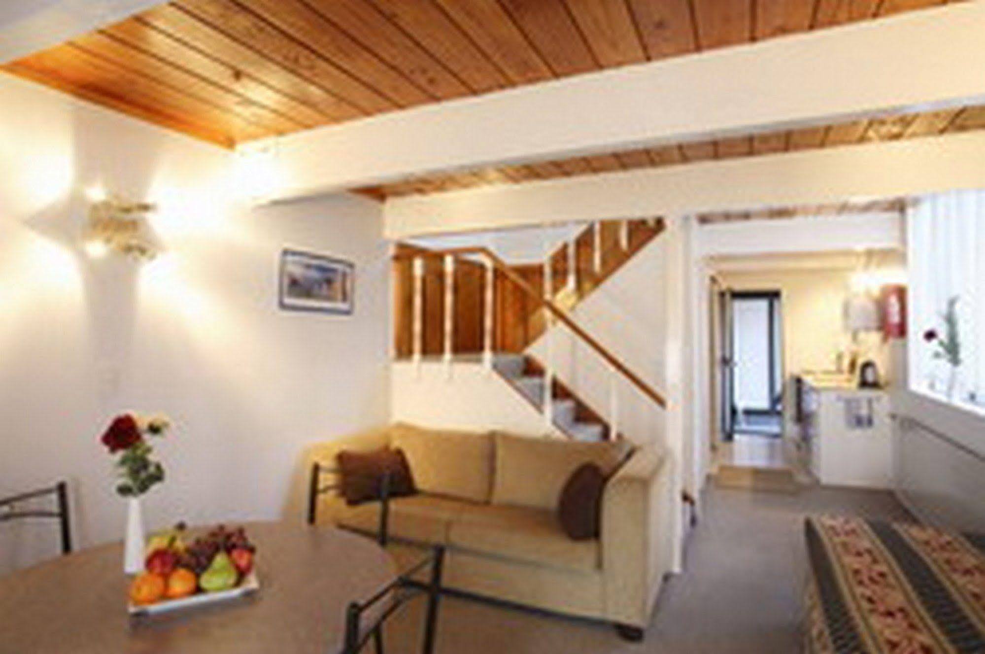Motel Devonwood 4*